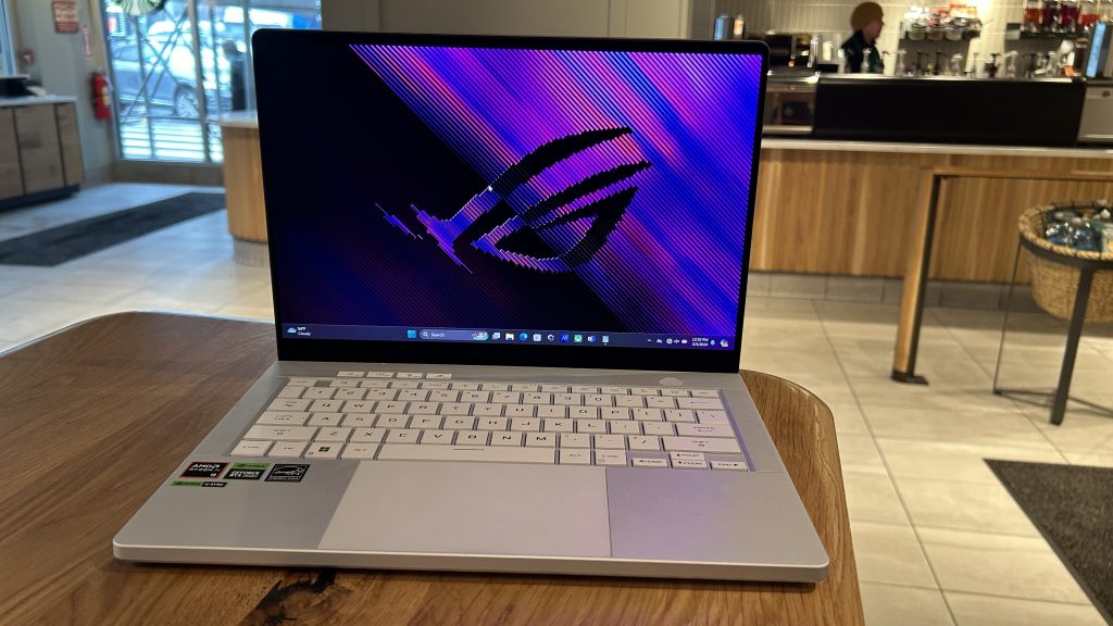 ASUS ROG Zephyrus G14 (2024) – بهترین لپتاپ گیمینگ/برنامهنویسی